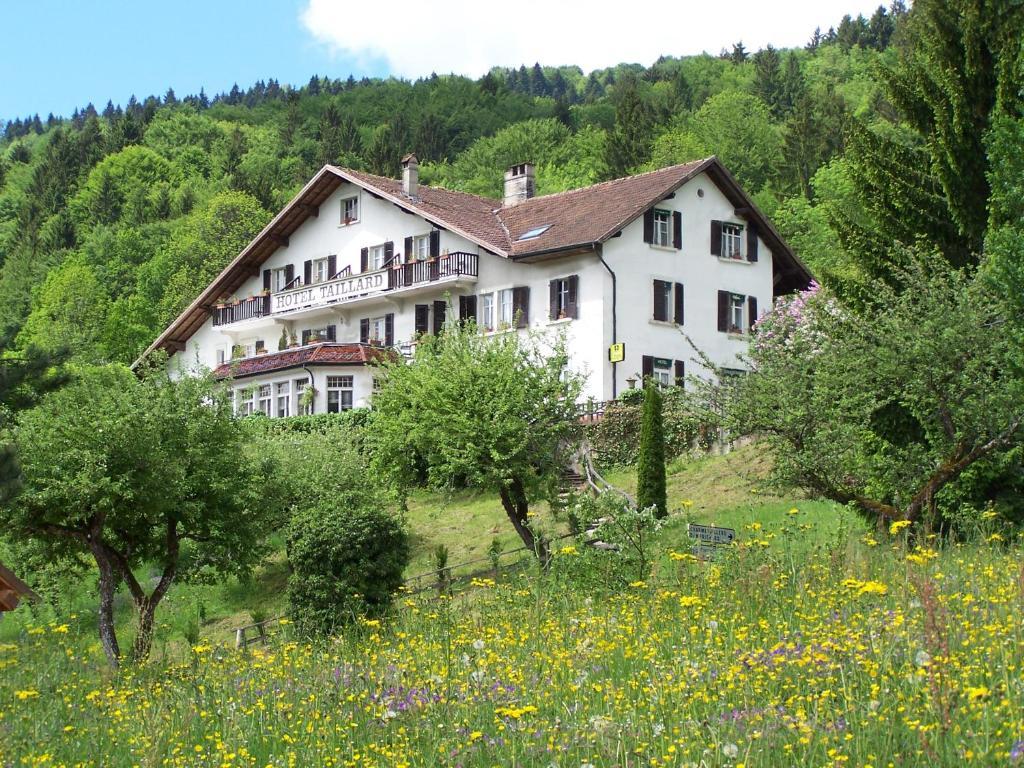 Hotel Restaurant Taillard Goumois Exteriör bild